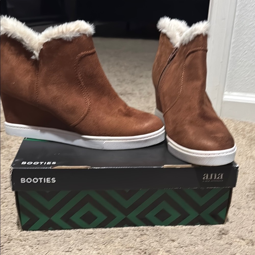 A.N.A Women's Brown Wedge Booties